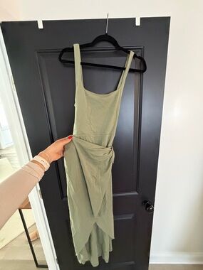 ARITZIA Olive Green Sleeveless Wrap Midi Dres